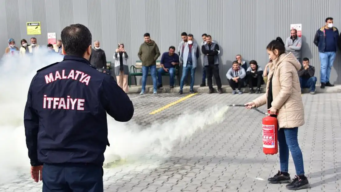 Büyükşehir İtfaiyesi Yangın Eğitimlerini Sürdürüyor