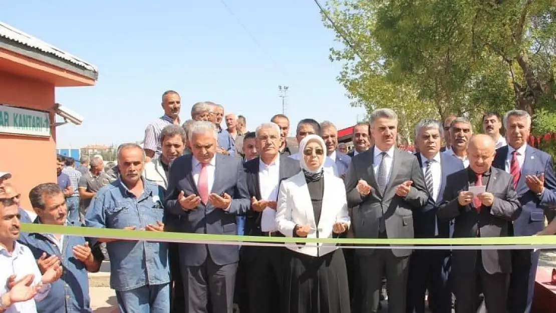 Çalık: 'Yaptığımız barajın suladığı alanları görmek isteyenler Yazıhan Ovasına gitsin'