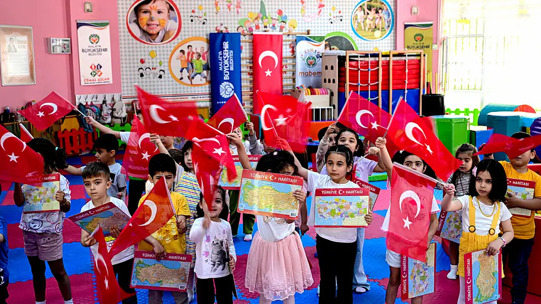 Cemal Aslan Eğitim Merkezi'nde  Çocuklar Doyasıya Eğleniyorlar