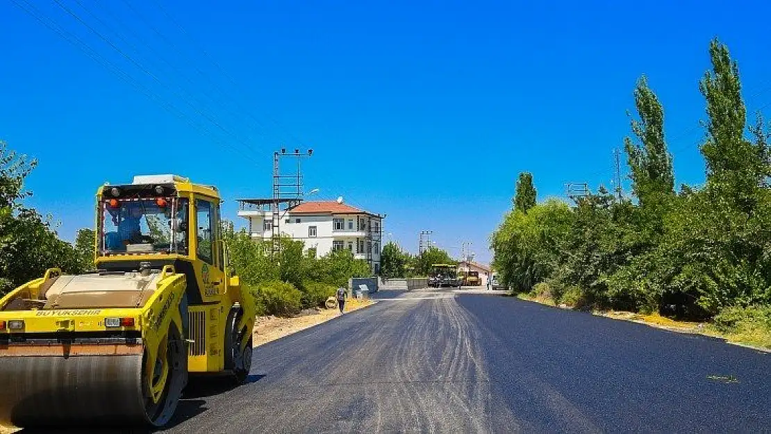 Çemlik Caddesini Asfaltlanıyor