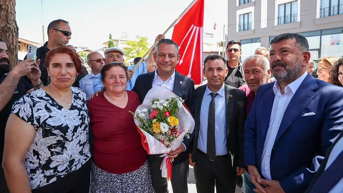 CHP Lideri Özgür Özel, Malatya'da halk buluşmasına katıldı