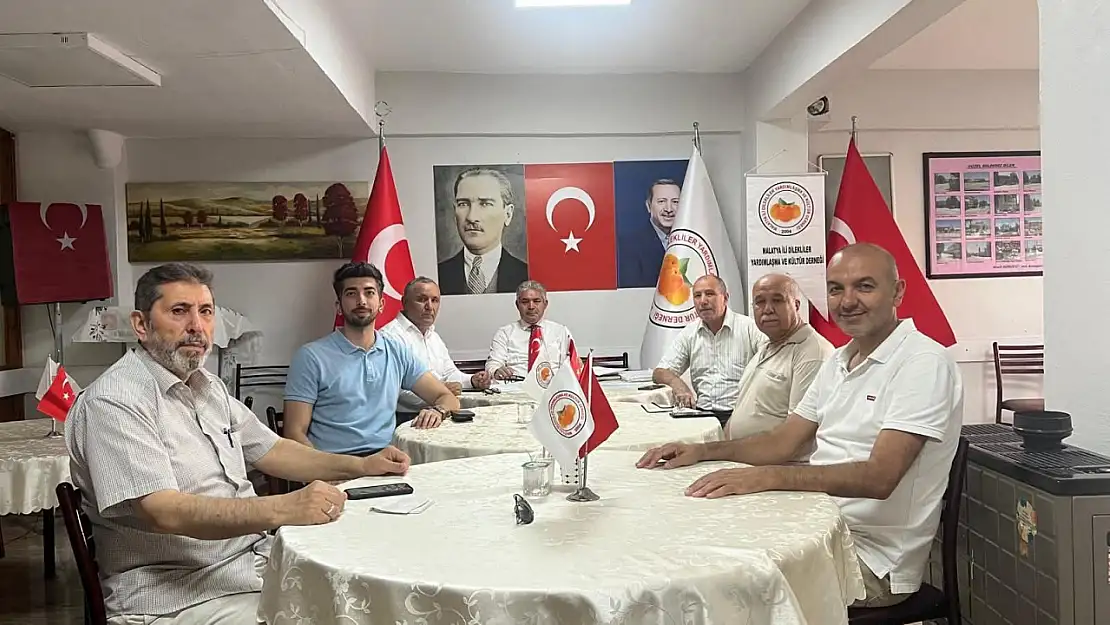 Dilek Belediyesi Yardımlaşma ve Kalkınma Derneği'nde Görev Dağılımı Yapıldı