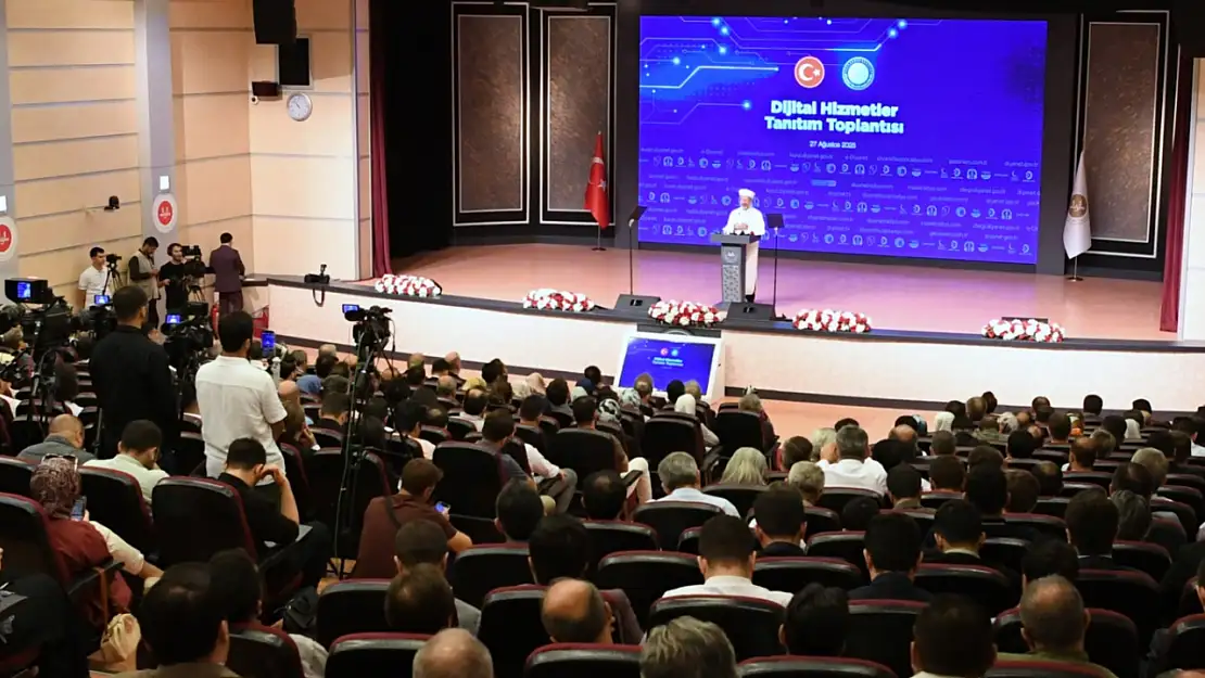 Diyanet İşleri Başkanı Erbaş: Tüm dijital hizmetlerimizi tek bir mobil uygulamada bir araya getirdik