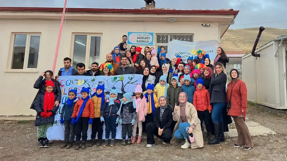 Dünya Çocuk Hakları Günü'nde Çocuklar Doyasıya Eğlendi