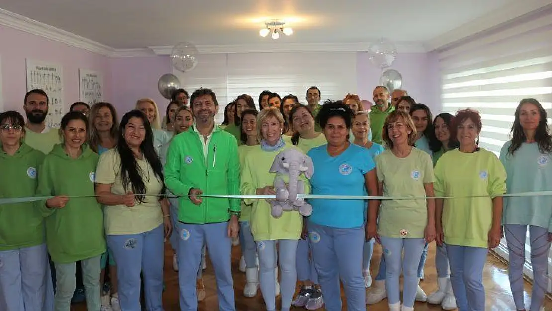 Dünya Değişim Akademisi 155. Merkezini İzmir'de Açtı!