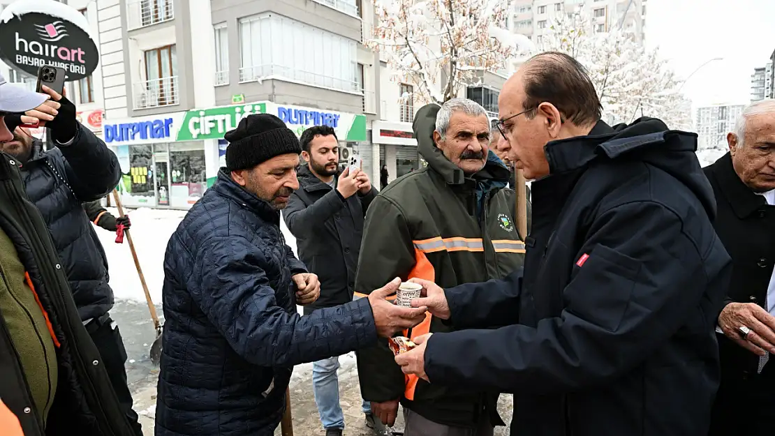 'Ekiplerimiz İlçemizin Dört Bir Tarafında Büyük Bir Fedakârlıkla Çalışıyor'