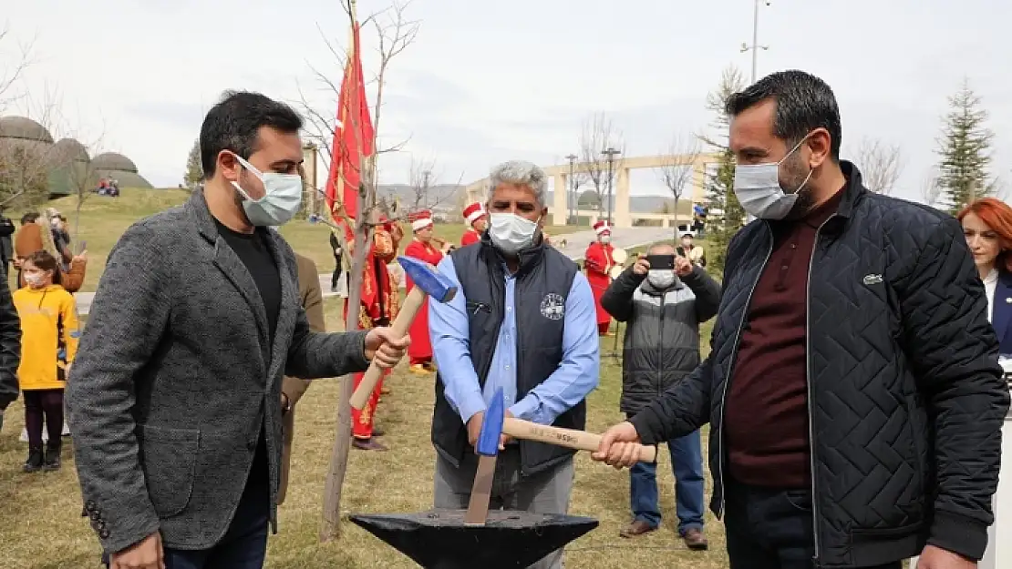 Elazığ Belediyesinden Nevruz Kutlaması