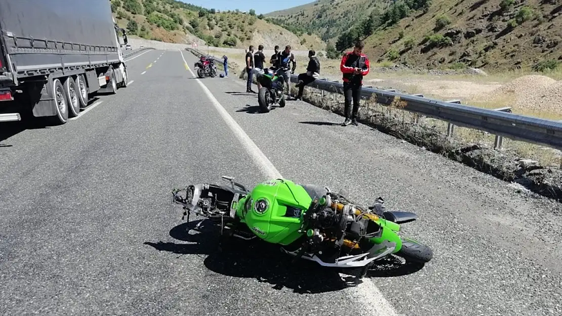 Elazığ'da devrilen motosikletin sürücüsü öldü