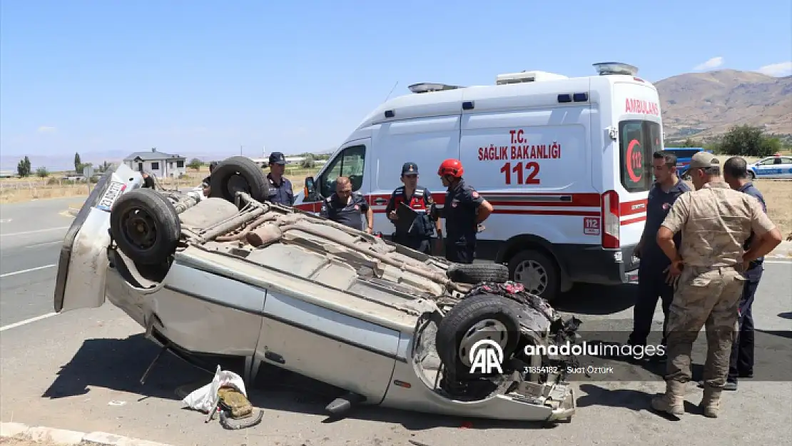 Elazığ'da devrilen otomobildeki 1 kişi öldü