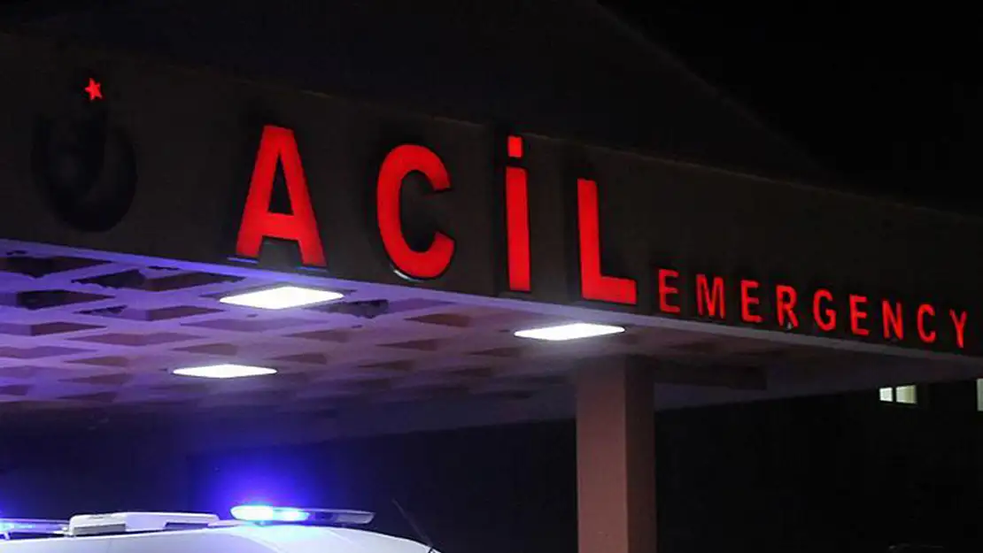 Elazığ'da iki otomobil çarpıştı: 8 yaralı