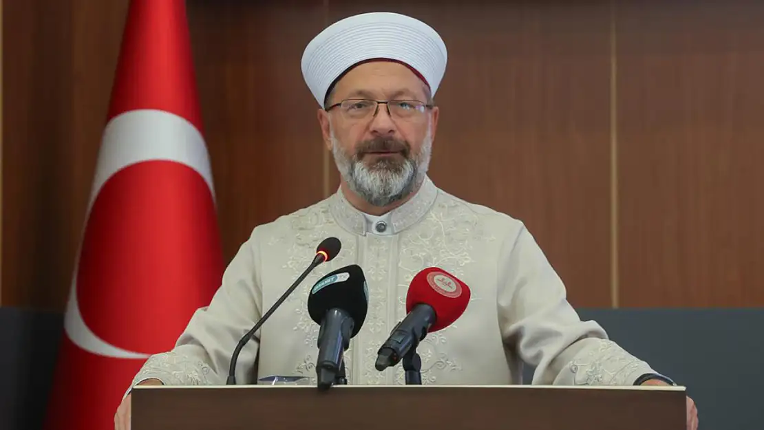 Erbaş: Müslümanların ihtilaflı meselelerine çözüm üretmeliyiz