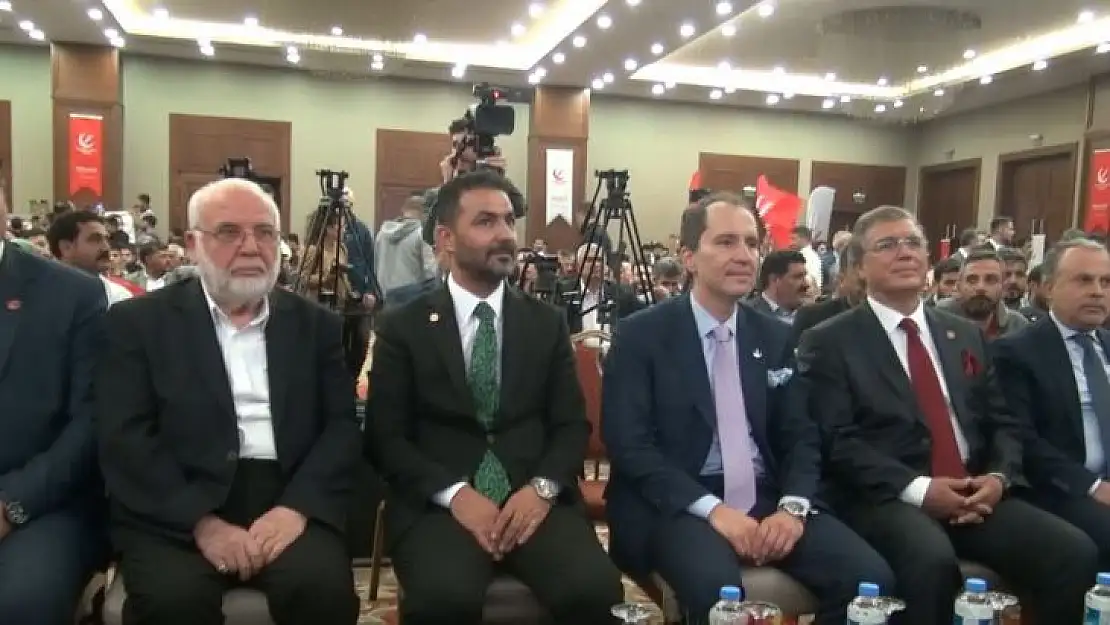 Fatih Erbakan Partisinin 2. olağan kongresine katıldı