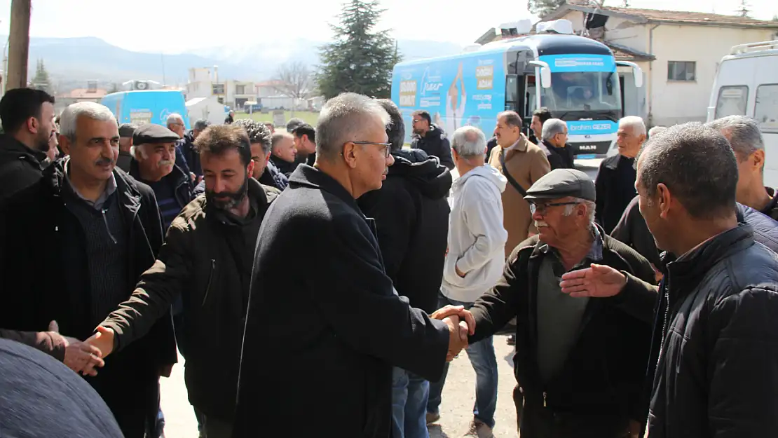 Gezer, Cumhuriyet Örnekköy'de Vatandaşlarla Buluştu