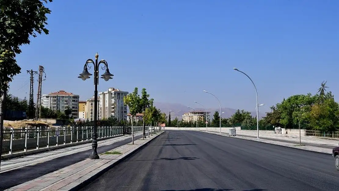 Gönültaş Caddesi Asfaltlanıyor