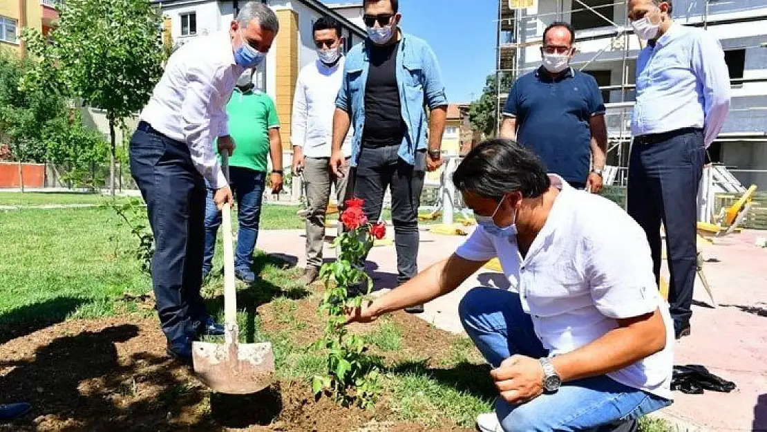 Gül Parkı, Çukurdere Mahallesine Farklı Bir Hava Kazandırdı