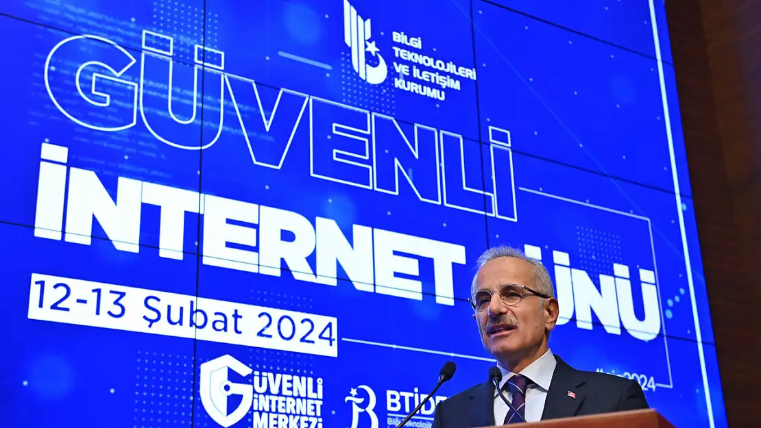 'Günlük İnternet Kullanım Süresi Dünya Ortalamasının Üzerinde'