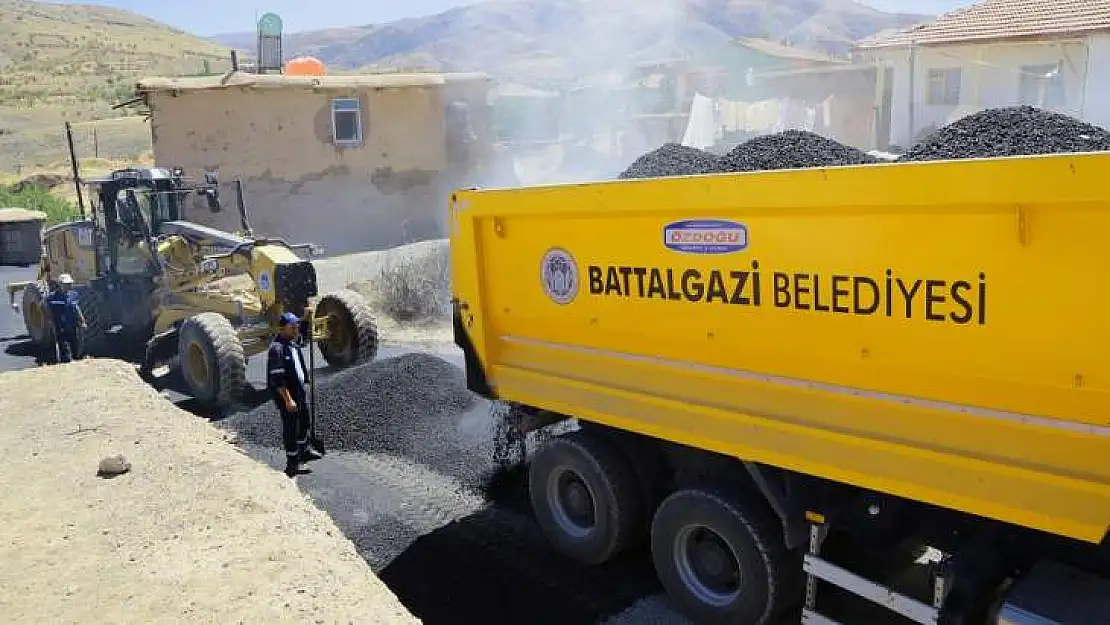 Battalgazi Belediyesi Asfaltsız Yer Bırakmıyor