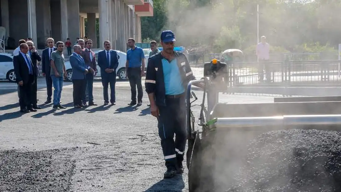 Eskimalatya Merkez Trafiğini Rahatlatacak  Sıcak Asfalt Serimi Yapıldı