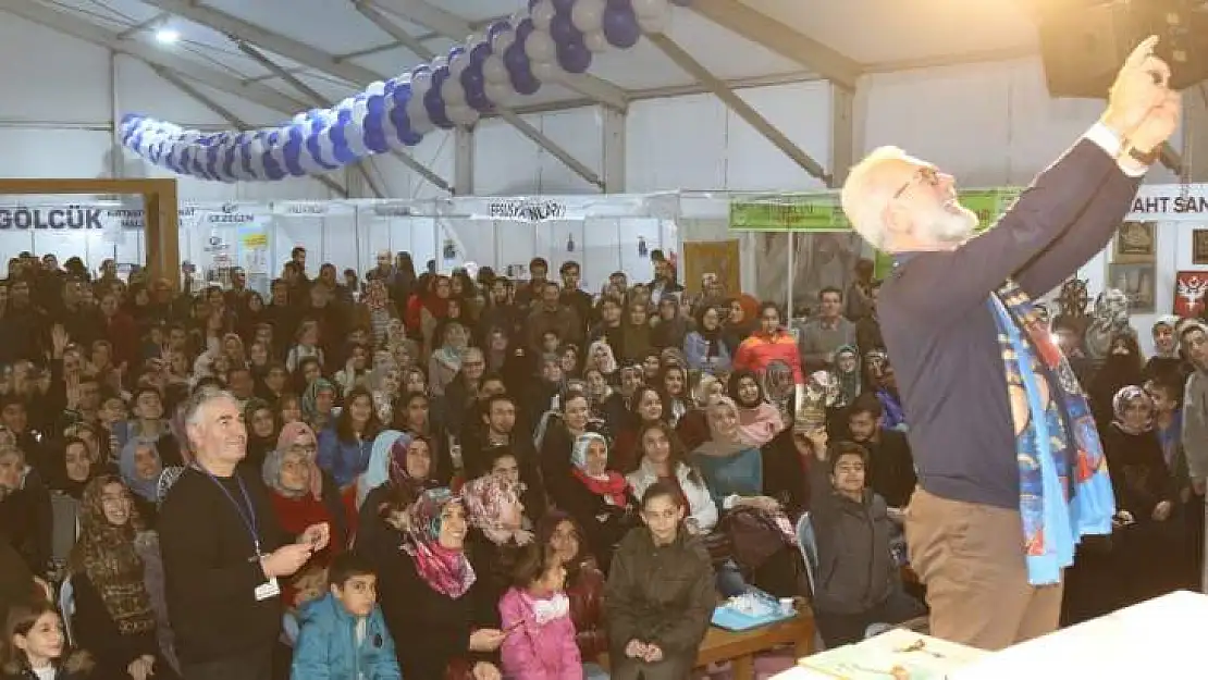 Ünlü Yazarlar Hemşehrilerimizle Buluşuyor