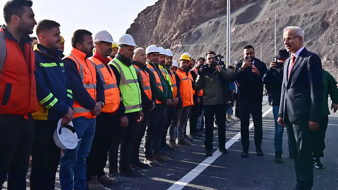 Hakkari-Yüksekova Arası 25 Dakika Kısalıyor