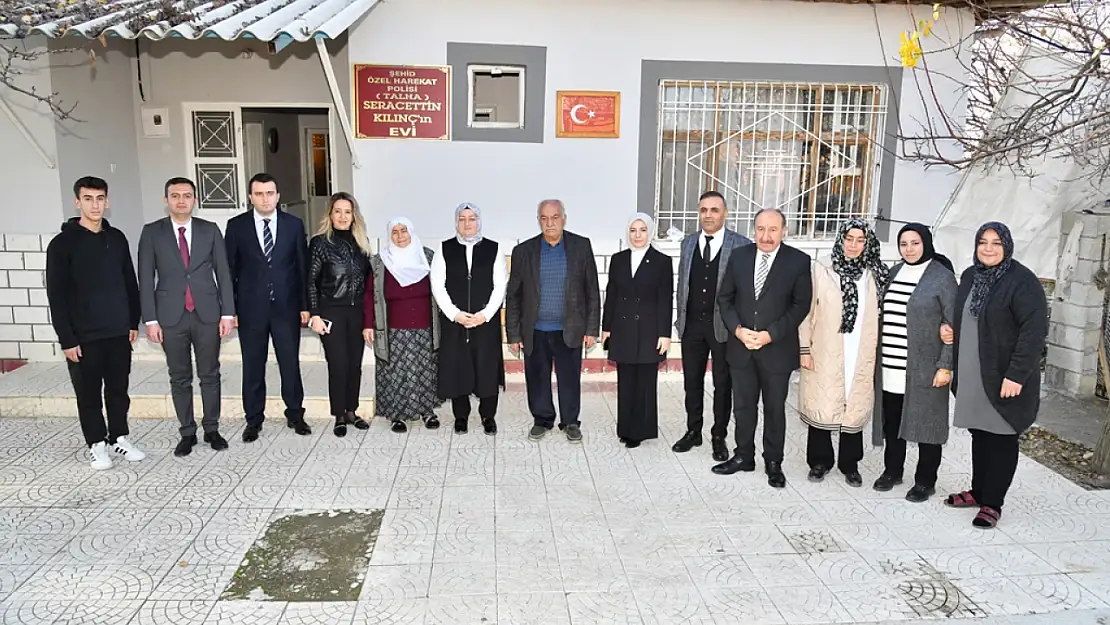 Hanife Yazıcı'dan Şehit Ailelerine Ziyaret