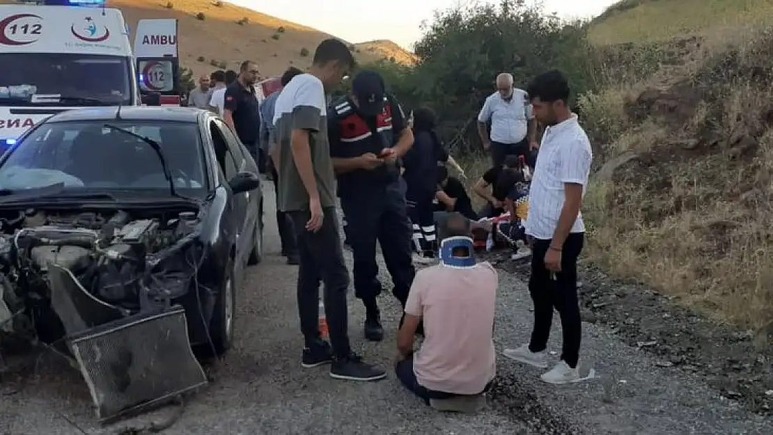 Hekimhan Başkınık Mahallesinde Trafik Kazası :8 yaralı