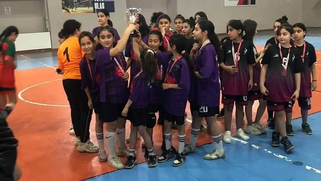 Hentbol Yıldızlar Ligi Sona Erdi