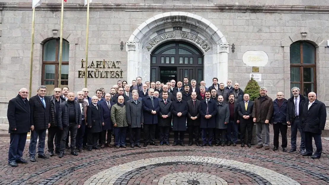 İlahiyat Fakültesi Dekanı Mehmet Kubat TİDKONSEY Toplantısına Katıldı