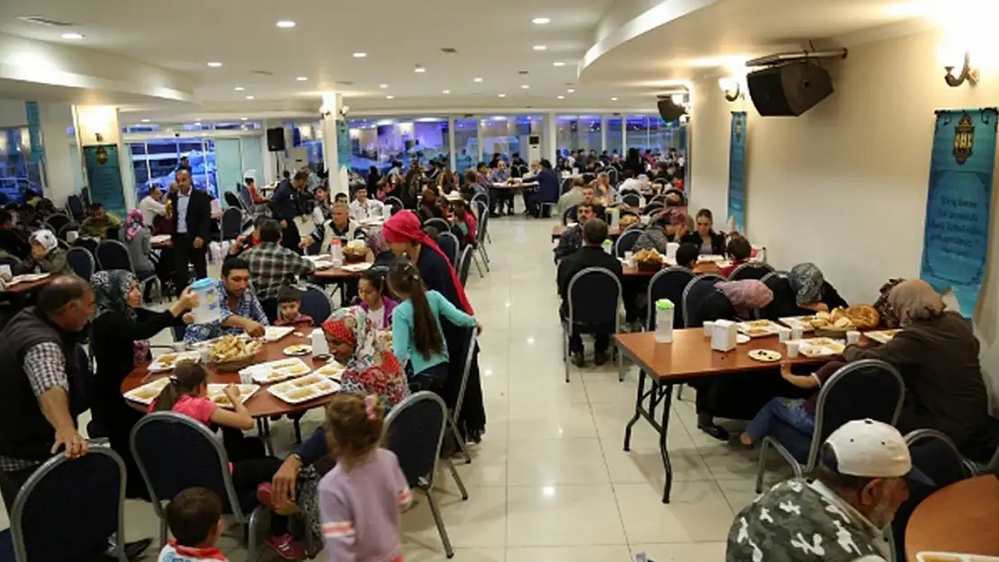 İlk sahur yapıldı, ilk iftar bugün