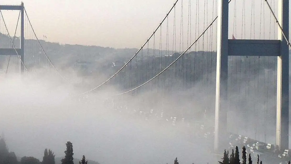 İstanbul Boğazı transit gemi geçişlerine kapatıldı