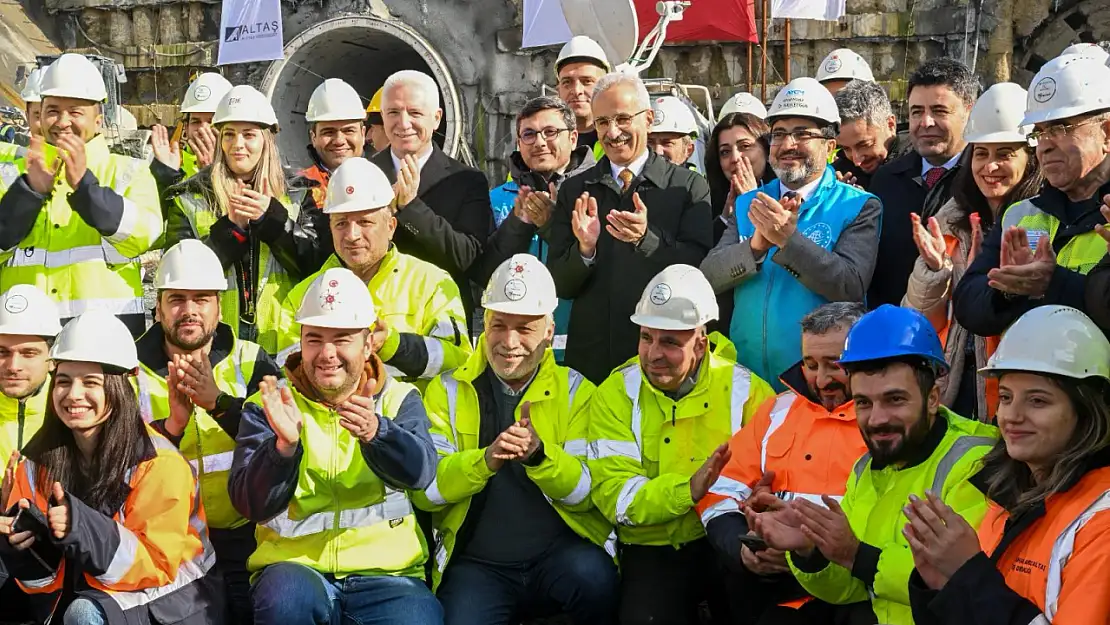 İstanbul'da Yaşayan 3,1 Milyon Kişi Daha Raylı Sistem Ağına Ulaşacak