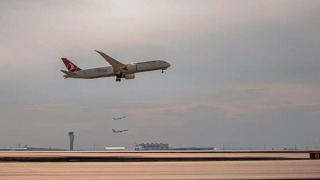 İstanbul Havalimanı  Avrupa'nın En Yoğun Trafik Hacmine Sahip Havalimanı Oldu..