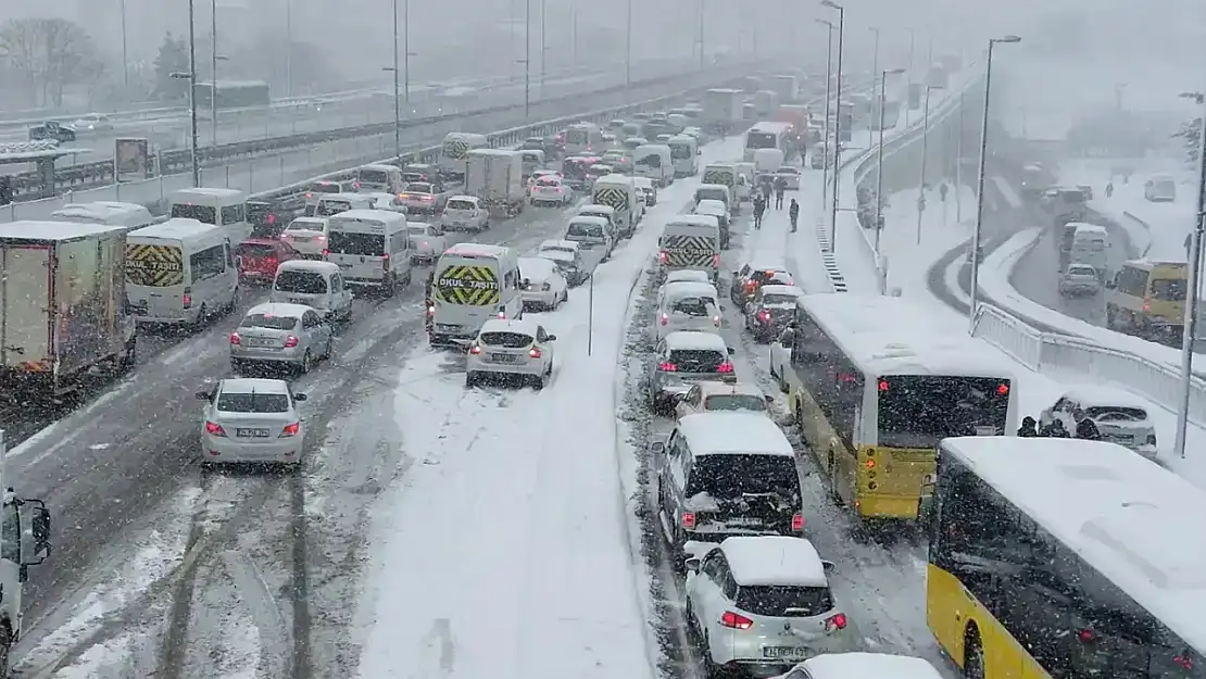 İstanbul için kuvvetli kar yağışı uyarısı