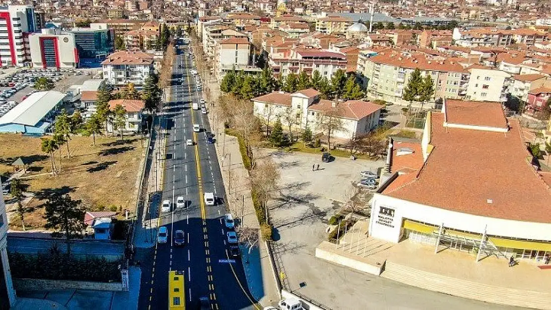 İstasyon Caddesi yenilendi