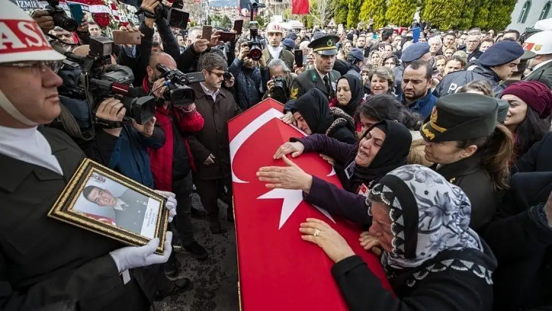 İzmir şehidini uğurladı