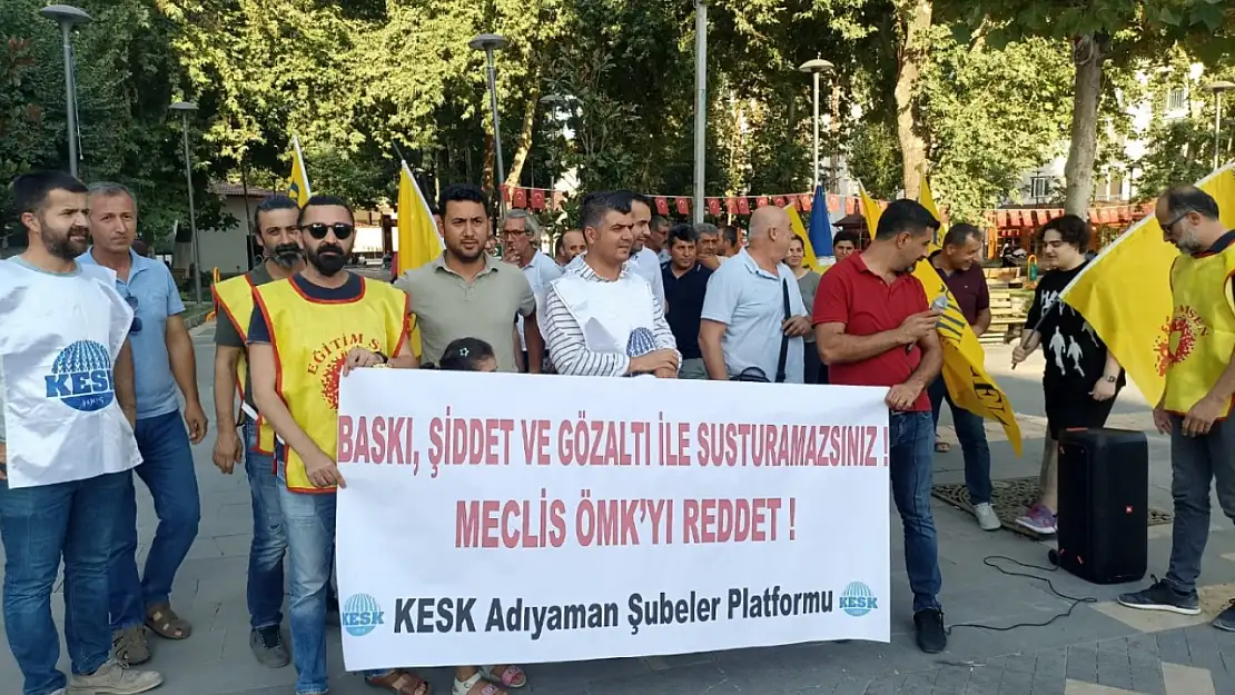 KESK üyeleri 'Öğretmenlik Meslek Kanun'un geri çekilmesini istedi