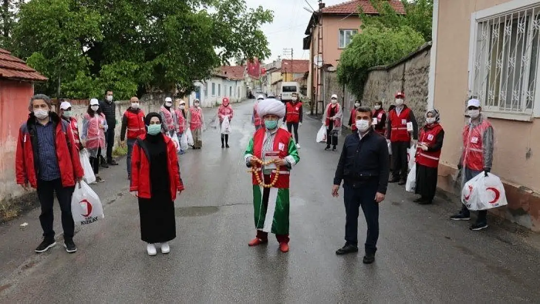 Kızılay'dan Anneler Günü'ne 'tatlı' kutlama