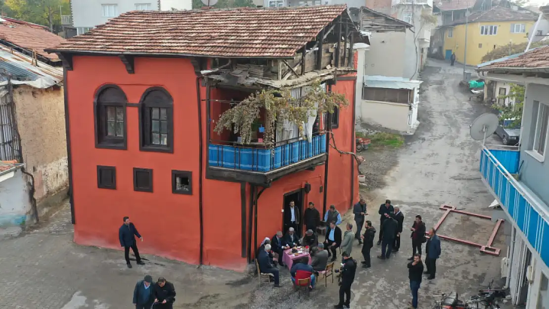 Konak'ın Geleneksel Yapıları 'Sokak Sağlıklaştırma' Projeleriyle Aslına Kavuşuyor