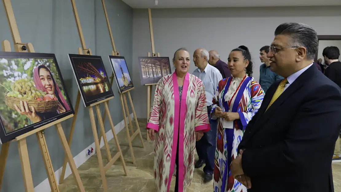 Kütahya'da 'Özbekistan'dan Bahar Nefesi' Etkinliği Gerçekleştirildi