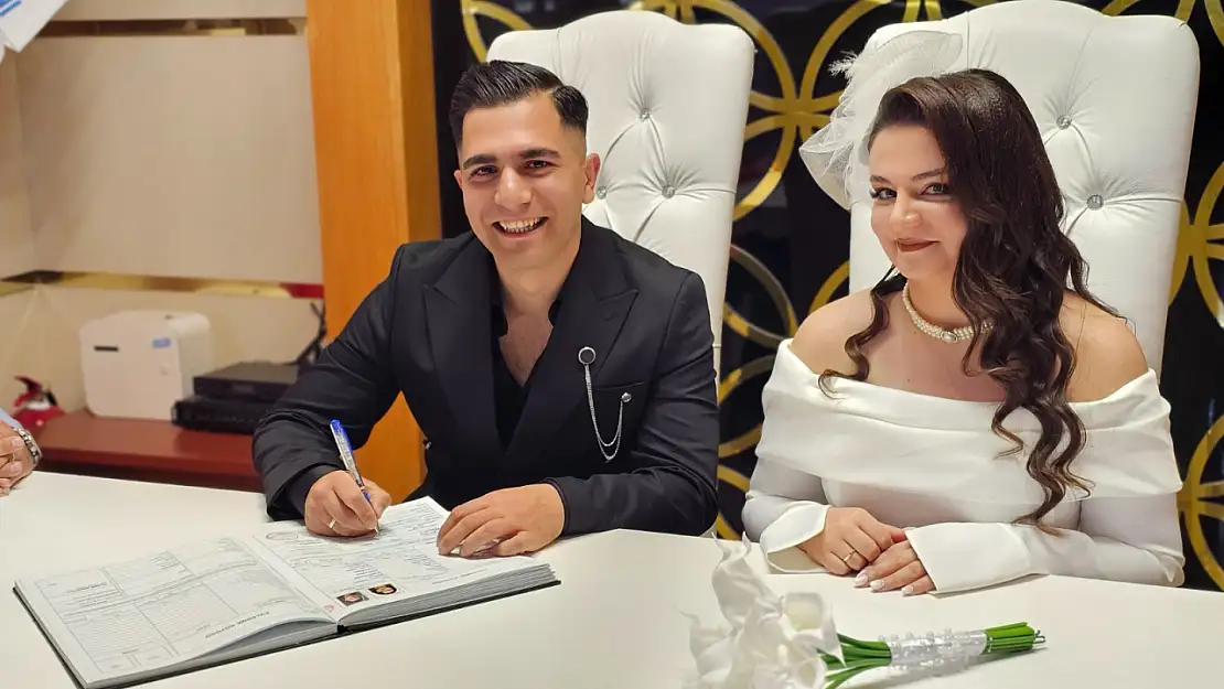 Malatya Büyükşehir Belediyesi Nikah Sarayi'nda  Özel Tarih Yoğunluğu