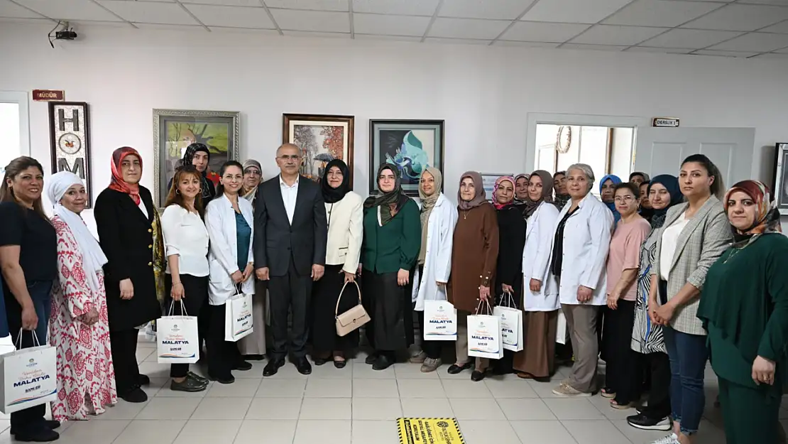 Malatya Büyükşehir Belediyesi'nden  Anneler Günü'ne Özel Anlamlı Etkinlikler