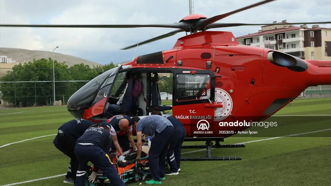 Malatya'da ambulans helikopter yüksek tansiyon hastası için havalandı