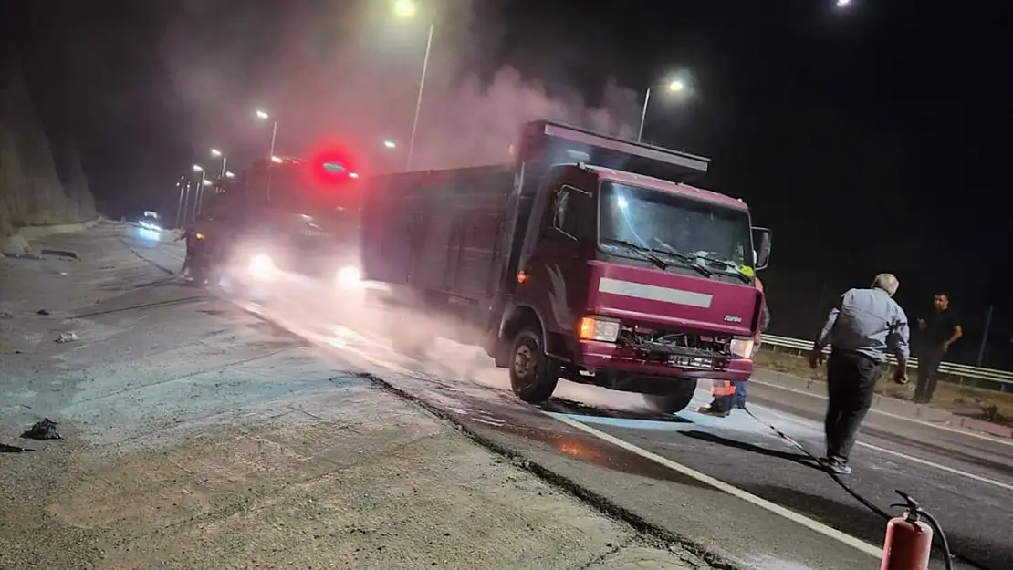 Malatya'da anız ve ot yangını