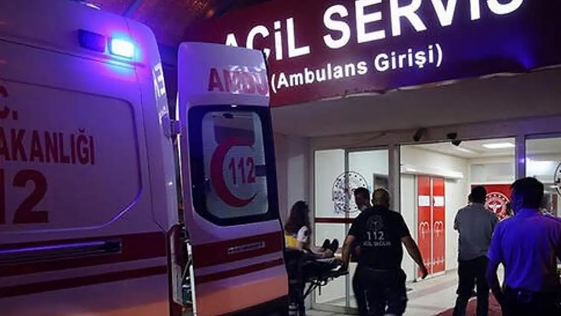 Malatya'da bir kişi annesi ve ağabeyini bıçakla yaraladı