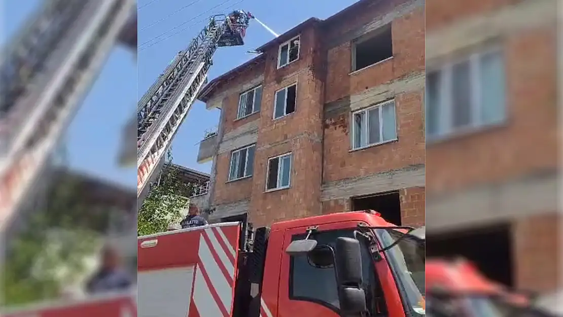 Malatya'da çatı yangını korkuttu