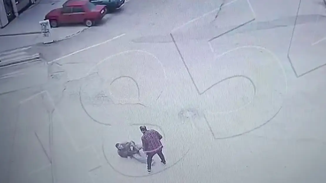 Malatya'da engelli genç sokak ortasında darp edildi