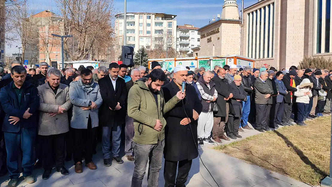 Malatya'da Kassam Tugayı komutanları için gıyabi cenaze namazı kılındı