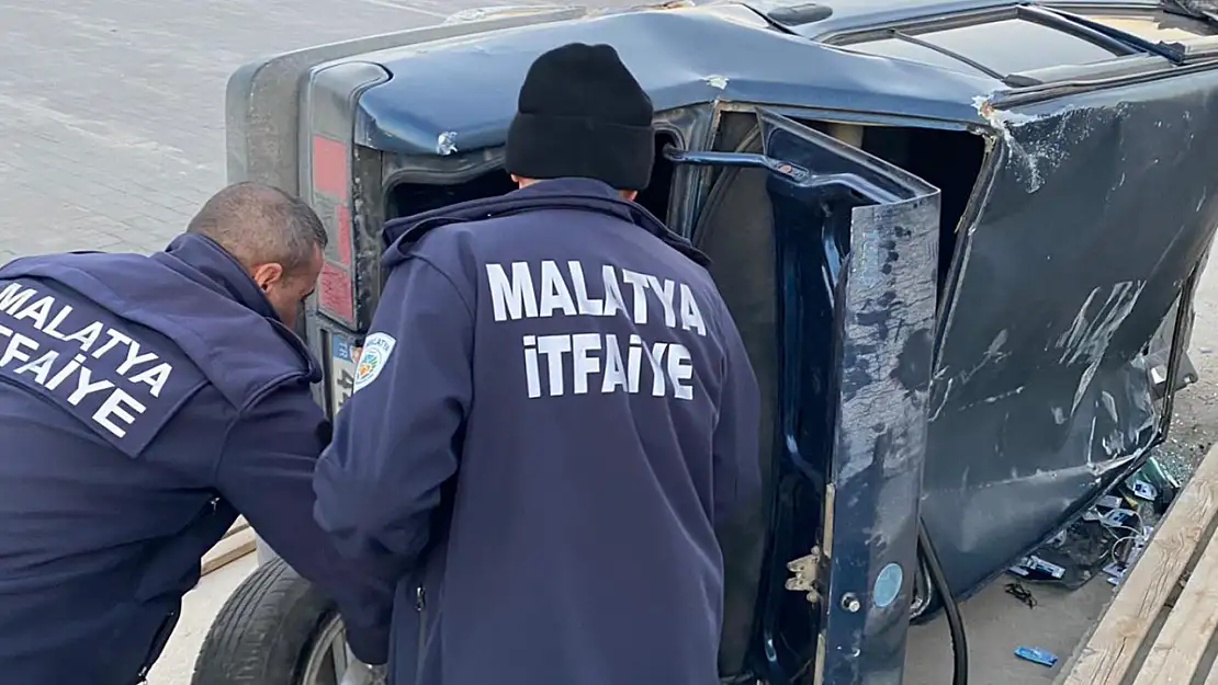 Malatya'da otomobil yan yattı: 1 yaralı