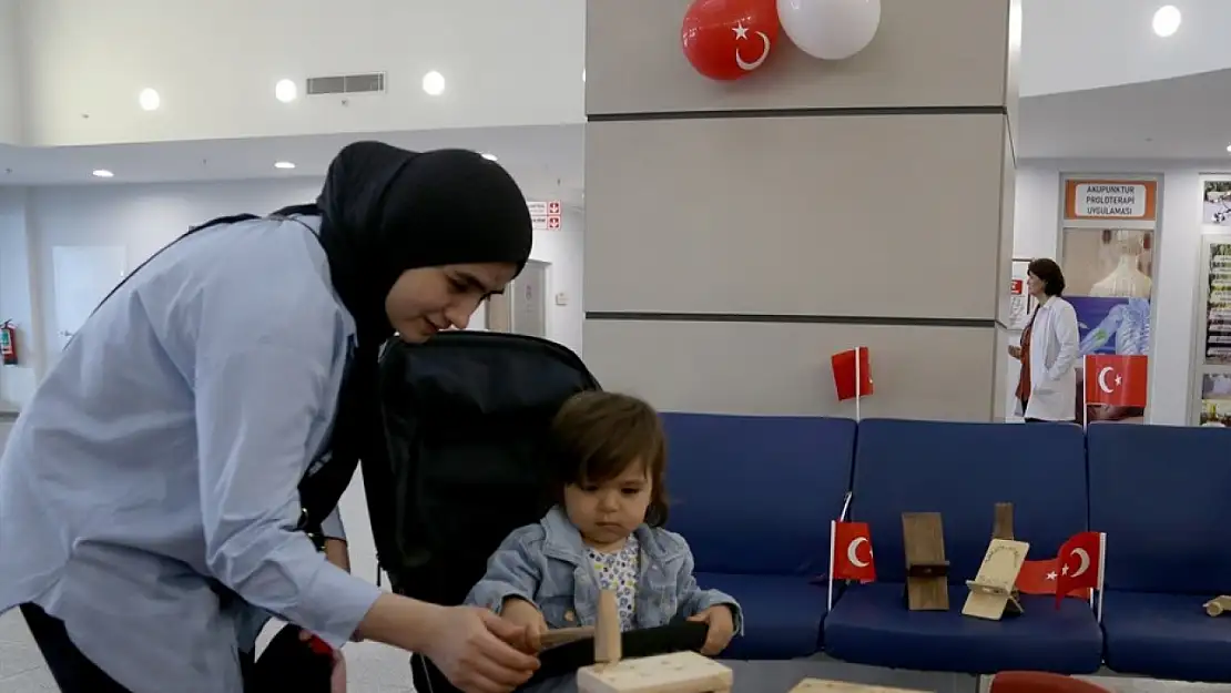 Malatya Eğitim ve Araştırma Hastanesinde Ulusal Egemenlik ve Çocuk Bayramı etkinliği