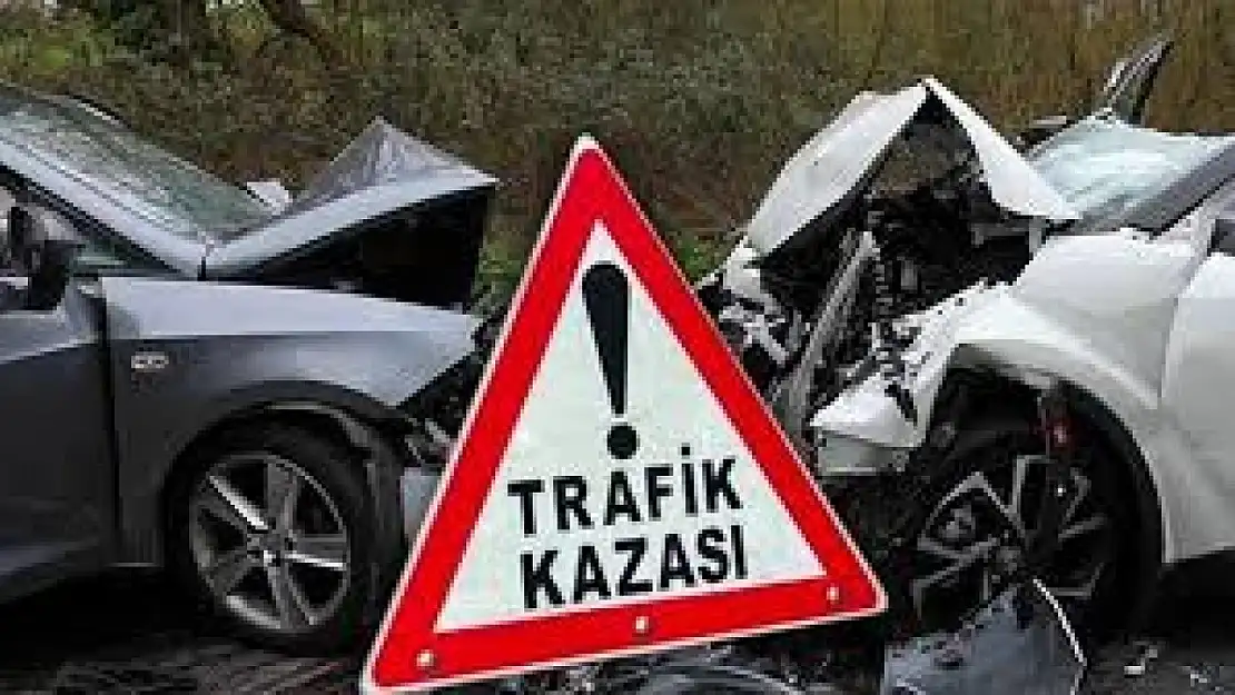Malatya-Elazığ yolunda feci kaza : 2 Ölü